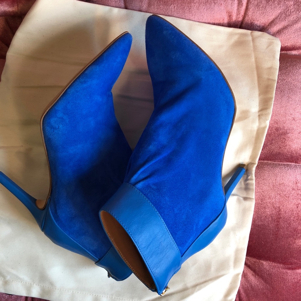 BCBGMaxAzria Booties💙🏷 - Picture 2 of 7